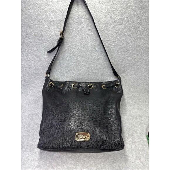 MICHAEL KORS Womens Black Leather Purse Drawstring Bucket Hobo Bag Gold Hardware - Picture 2 of 13
